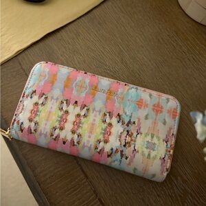 Laura park wallet
